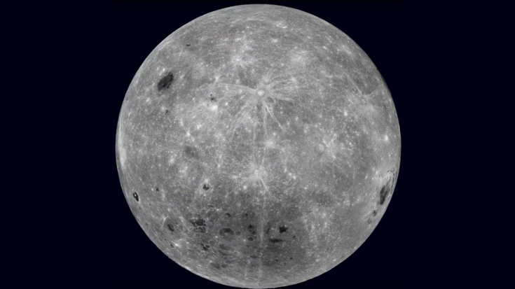 Die Rückseite des Mondes | Bildquelle: NASA/Goddard Space Flight Center/Arizona State University Zerklüftete und stark strukturierte Oberfläche des Mondes